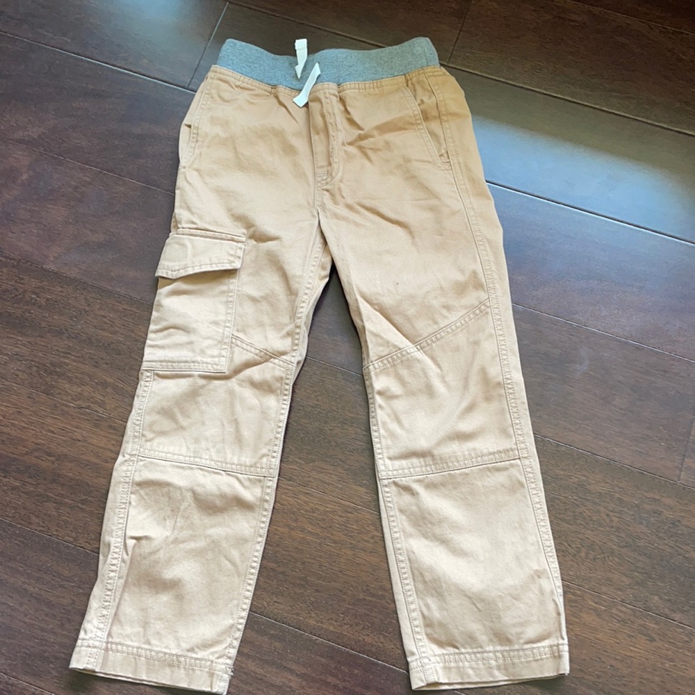 Hanna Andersson boys cargo pants - size 120 cm